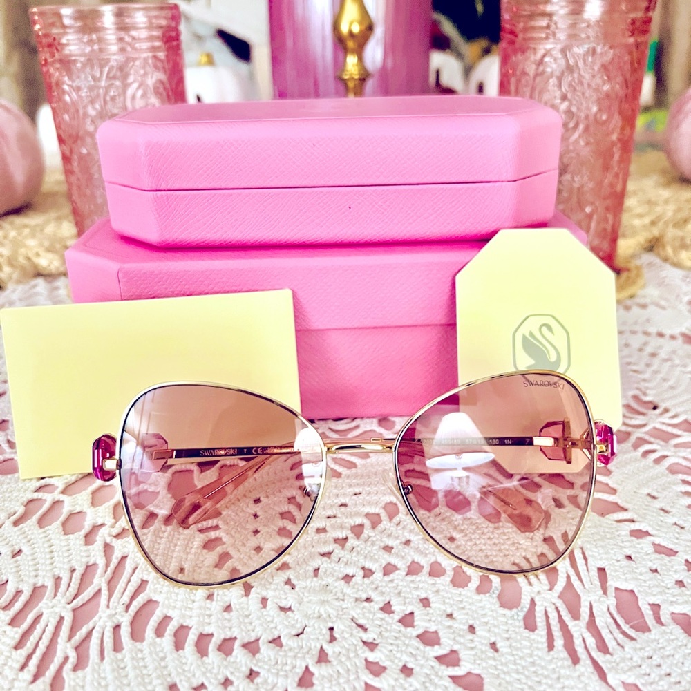 NWT Swarovski Pink Crystal Sunglasses
